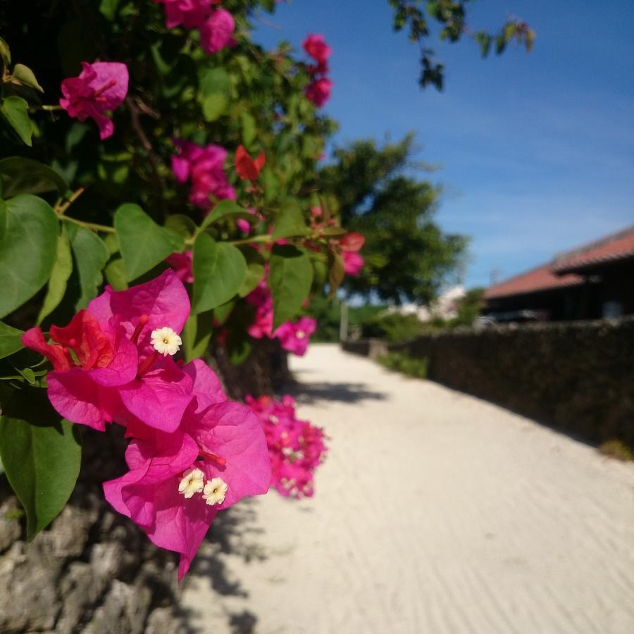Guest House Cago Taketomi Esterno foto